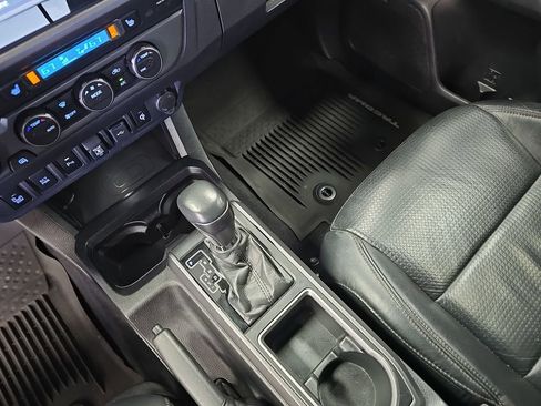 Used 2020 Toyota Tacoma TRD Sport w/ TRD Premium Sport Package image 23