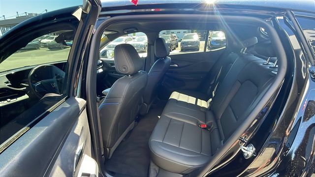 New 2026 Buick Envista Sport Touring w/ Convenience I Package FWD image 19
