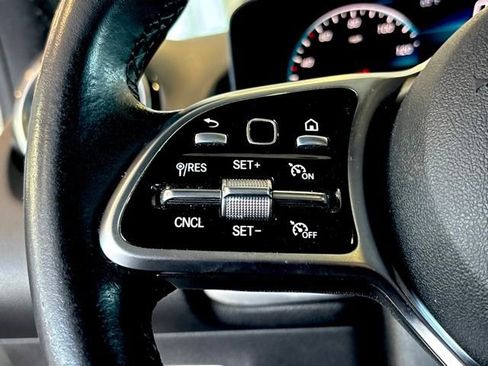 Certified 2022 Mercedes-Benz GLB 250 image 22