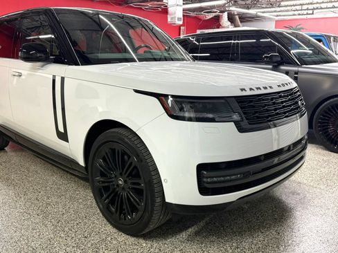 Used 2024 Land Rover Range Rover Autobiography AWD/4WD image 2