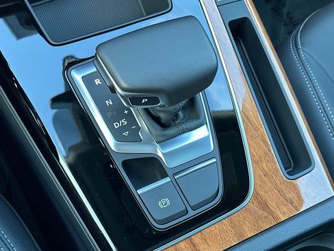 Certified 2023 Audi Q5 2.0T Premium w/ Convenience Package image 21