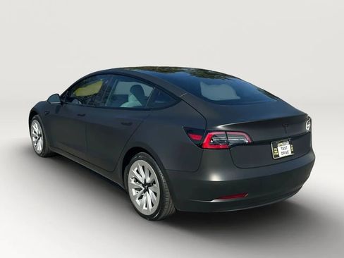 Used 2022 Tesla Model 3 Standard Range image 7