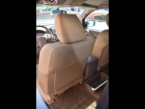 Used 2016 Nissan Frontier SV RWD image 21