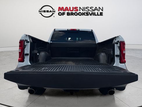 Used 2026 RAM 1500 Laramie AWD/4WD image 10