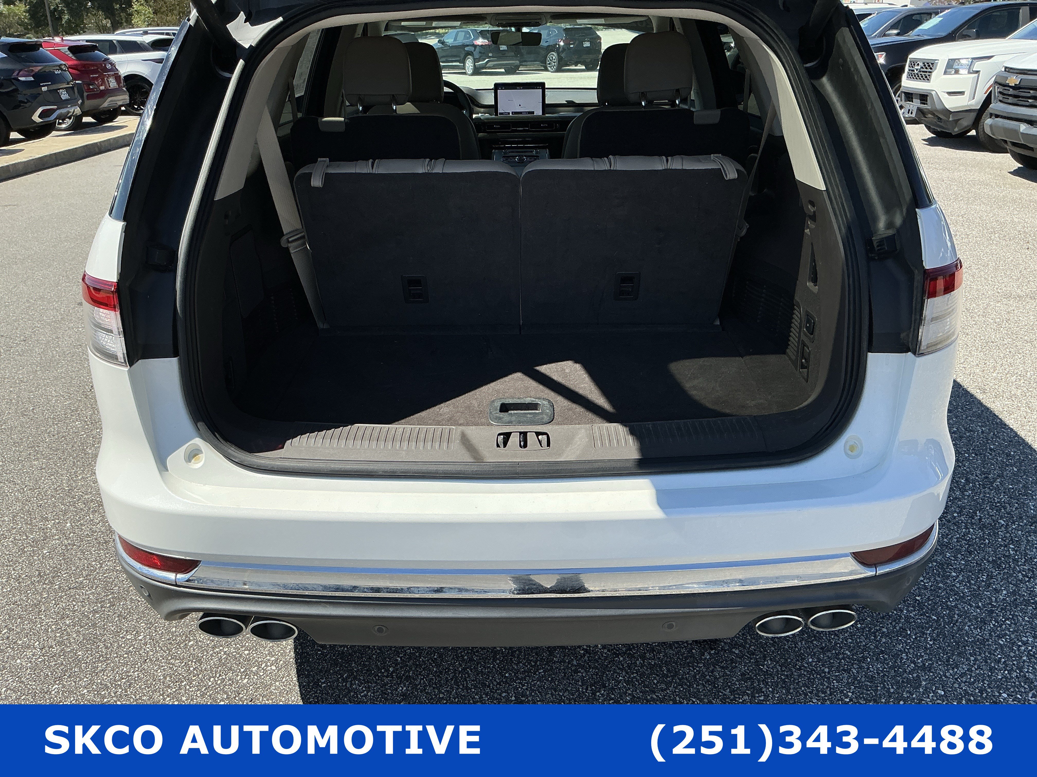 Used 2023 Lincoln Aviator 2WD w/ Premium Package image 21