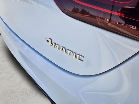 Used 2023 Mercedes-Benz GLC 300 4MATIC Coupe image 11