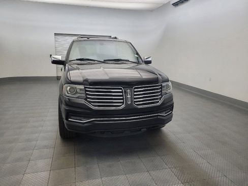 Used 2017 Lincoln Navigator Select RWD image 14
