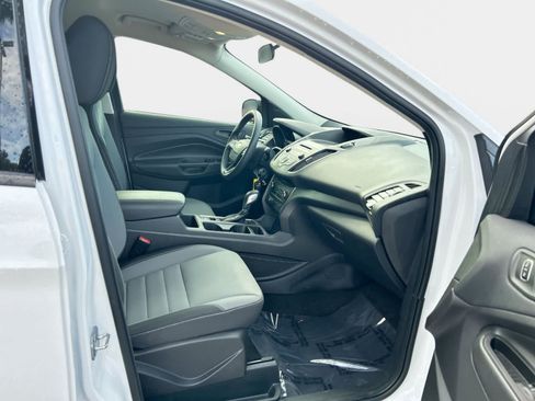 Used 2017 Ford Escape S FWD image 14