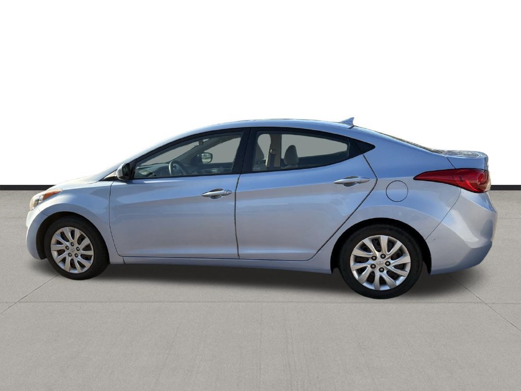 Used 2013 Hyundai Elantra GLS FWD image 2