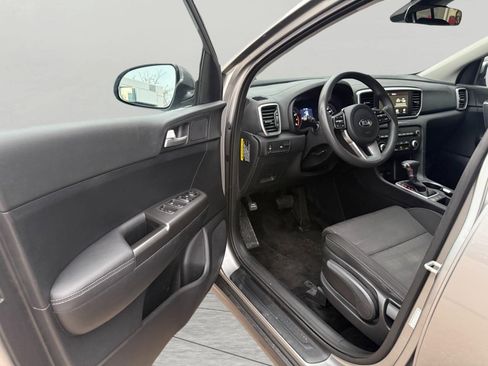 Used 2021 Kia Sportage LX image 18