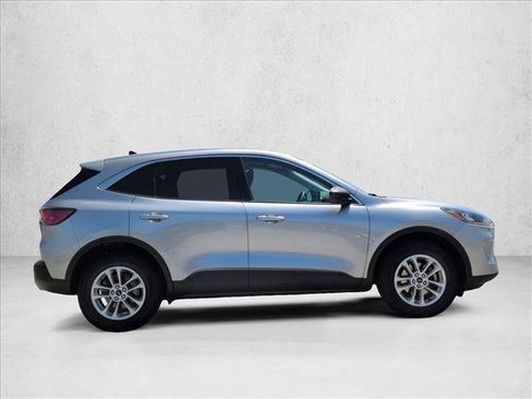 Used 2022 Ford Escape SE w/ Convenience Package AWD/4WD image 4