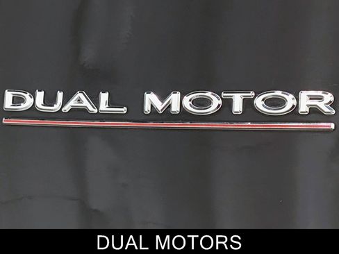 Used 2022 Tesla Model Y Performance AWD/4WD image 12
