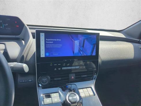 Used 2025 Toyota bZ4X FWD image 10