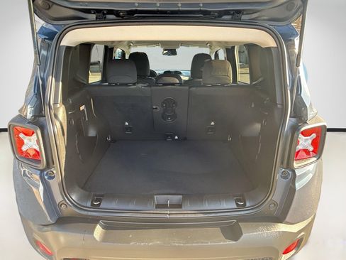 Used 2022 Jeep Renegade Trailhawk image 26