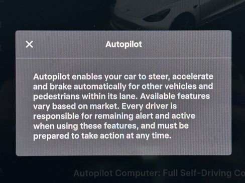 Used 2023 Tesla Model 3 Standard Range image 42