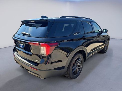New 2026 Ford Explorer ST-Line w/ ST-Line Street Pack AWD/4WD image 5