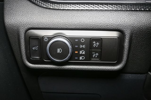 Used 2023 Ford Explorer ST-Line w/ Class IV Trailer Tow Package AWD/4WD image 39
