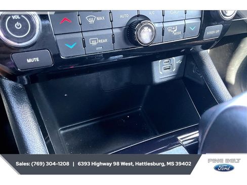 Used 2022 Jeep Compass Limited AWD/4WD image 24