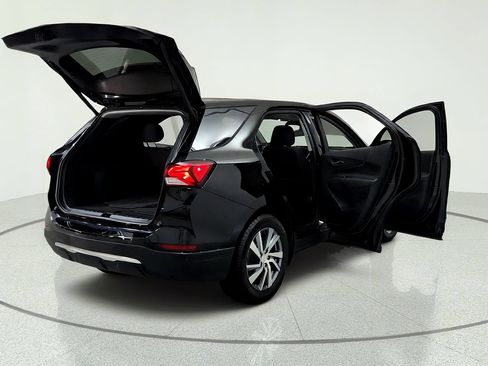 Used 2023 Chevrolet Equinox LT FWD image 12