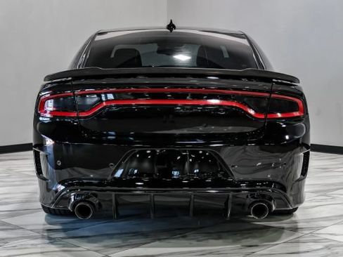 Used 2017 Dodge Charger R/T RWD image 12