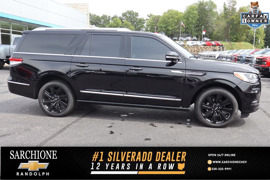 Used 2024 Lincoln Navigator L Reserve AWD/4WD image 1