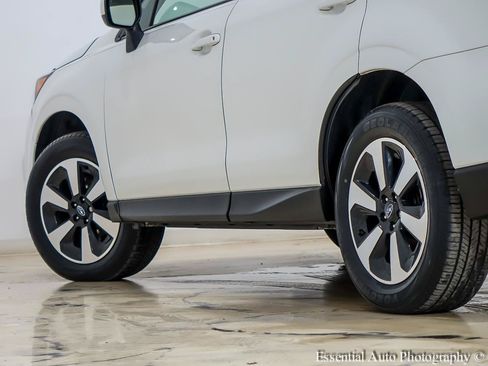 Used 2018 Subaru Forester 2.5i Premium w/ All-Weather Package AWD/4WD image 11