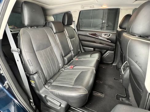 Used 2020 INFINITI QX60 Luxe w/ Sensory Package FWD image 16