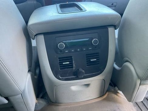 Used 2011 Chevrolet Avalanche LTZ AWD/4WD image 12