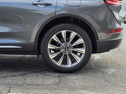 Used 2022 Lincoln Corsair Reserve w/ Equipment Group 201A image 12