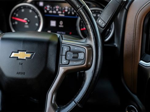 Used 2022 Chevrolet Silverado 2500 High Country w/ Safety Package II image 15