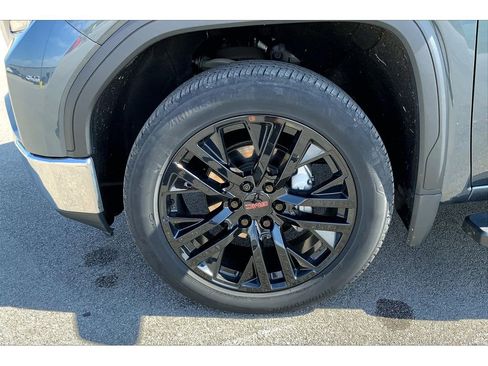 Used 2023 Chevrolet Silverado 1500 High Country w/ High Country Premium Package image 10