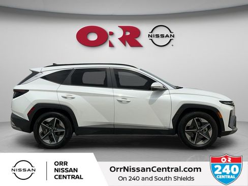 Used 2025 Hyundai Tucson SEL FWD image 4