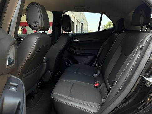 Used 2025 Buick Encore GX Preferred FWD image 11