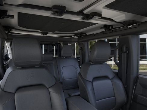 New 2025 Ford Bronco Badlands w/ Sasquatch Package image 12