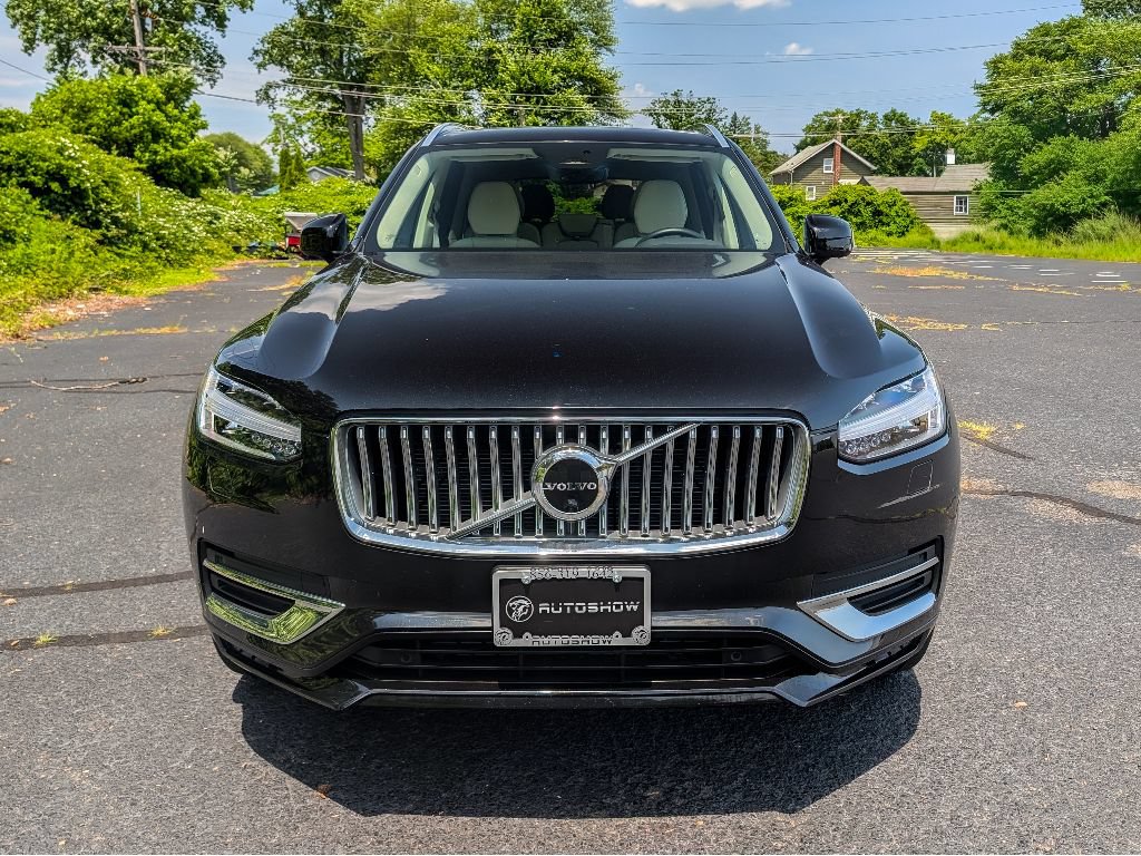 Used 2023 Volvo XC90 B6 Plus w/ Protection Package Premier AWD/4WD image 2
