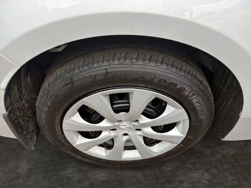 Used 2024 Toyota Corolla LE FWD image 37