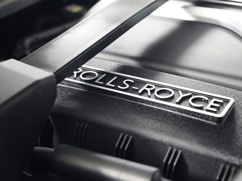 Certified 2022 Rolls-Royce Cullinan w/ Cullinan Package AWD/4WD image 28