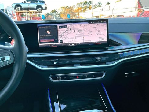 Used 2025 BMW X5 sDrive40i w/ Premium Package image 6