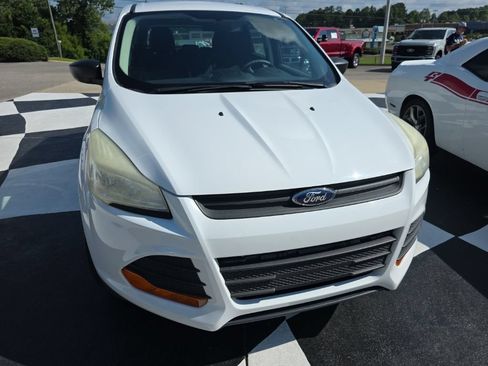 Used 2015 Ford Escape S FWD image 7