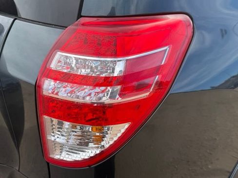 Used 2011 Toyota RAV4 Limited w/ Limited Extra Value Pkg AWD/4WD image 12