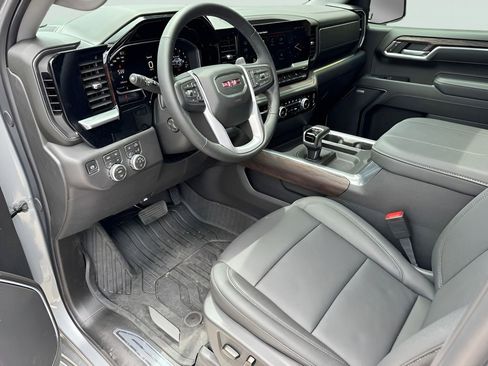 New 2026 GMC Sierra 1500 SLT AWD/4WD image 8