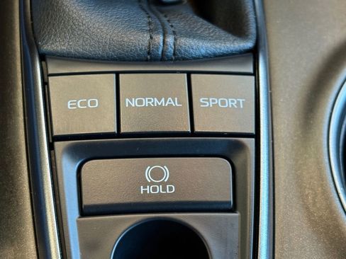 Used 2022 Toyota Camry XSE image 25