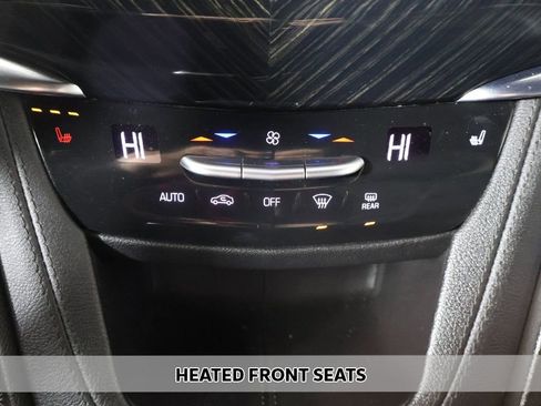 Used 2022 Cadillac XT6 Premium Luxury image 6