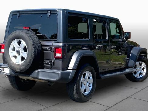 Used 2018 Jeep Wrangler Unlimited Sport S AWD/4WD image 13