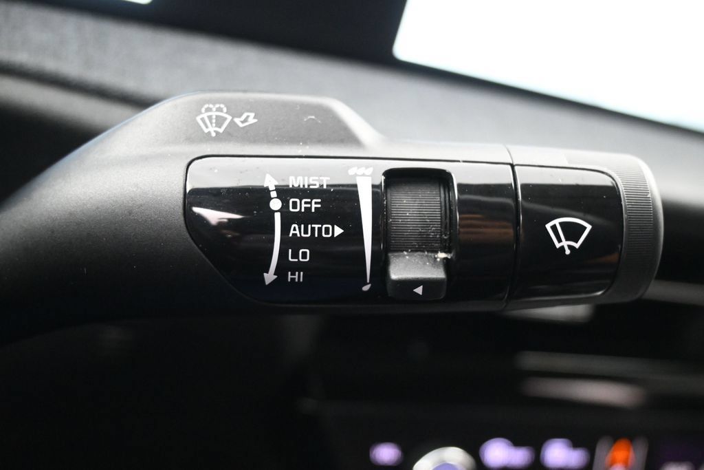 Used 2024 Kia EV6 Light AWD/4WD image 26