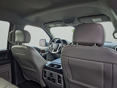 Used 2018 Ford F150 Lariat w/ Equipment Group 502A Luxury AWD/4WD image 17