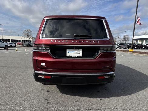 Used 2022 Jeep Grand Wagoneer Series I w/ Flexible Seating Group image 9