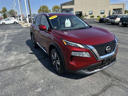 Used 2022 Nissan Rogue SL w/ SL Premium Package image 3