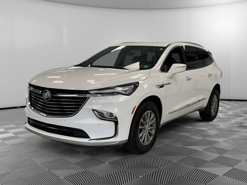 Used 2024 Buick Enclave Premium image 4