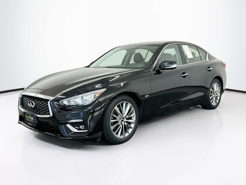 Used 2019 INFINITI Q50 Luxe w/ Essential Package (3.0T Luxe) AWD/4WD image 3